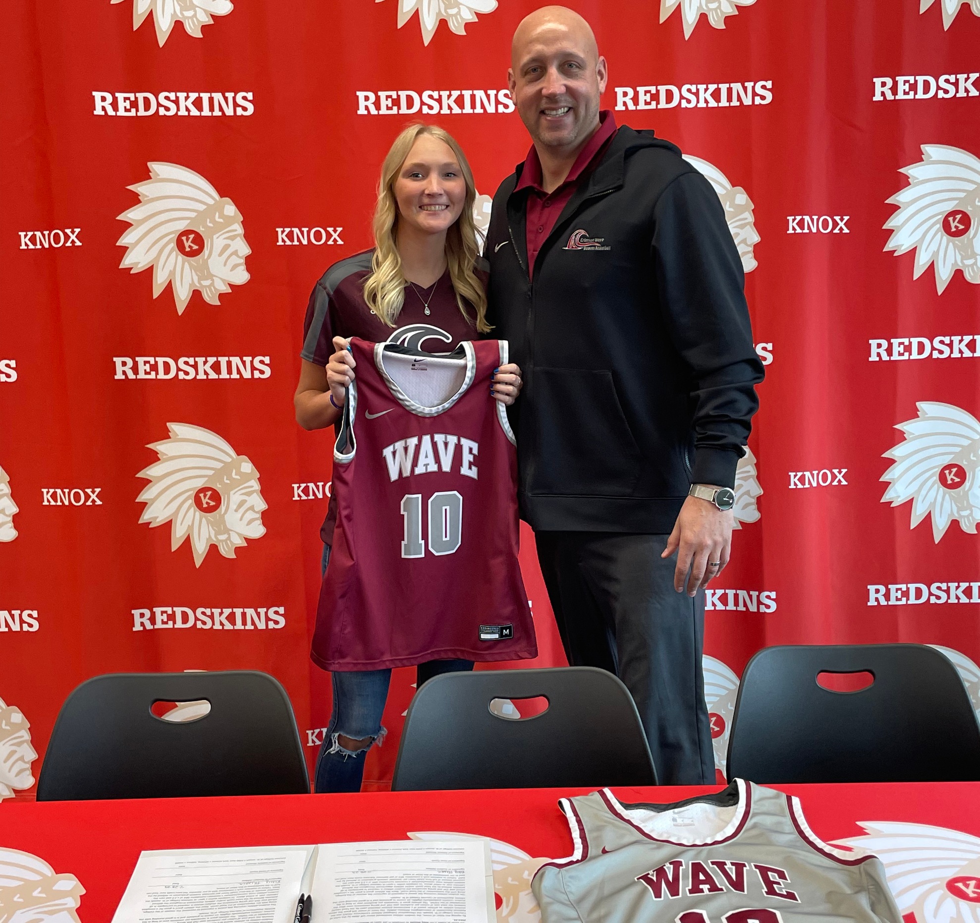 Knox’s Messer signs with Crimson Wave Women’s Basketball for 23-24 season